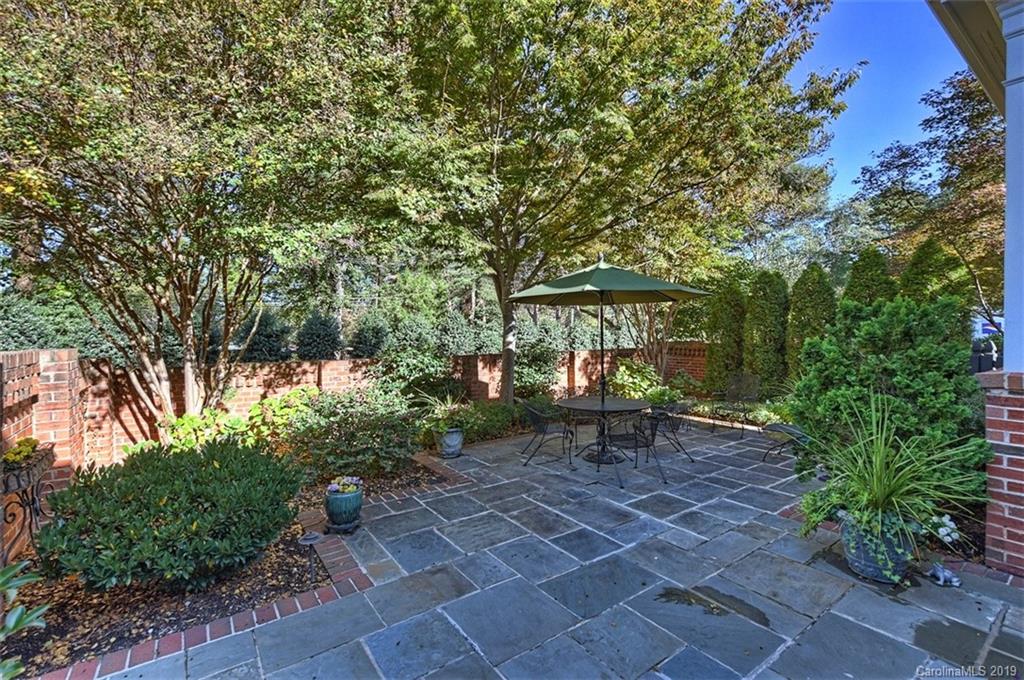 2518 Windsor Crescent Court Charlotte NC 28226
