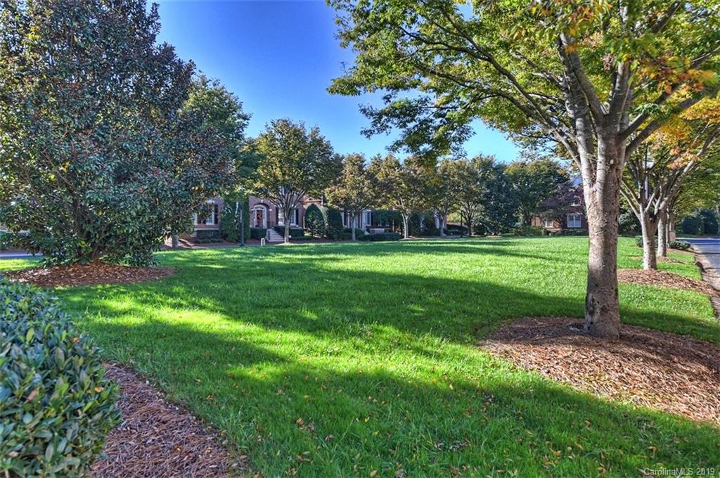 2518 Windsor Crescent Court Charlotte NC 28226