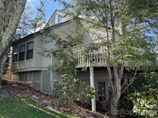 19 Lookout Loop Burnsville NC 28714