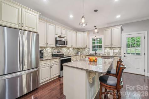 143 Fremont Loop Mooresville NC 28115