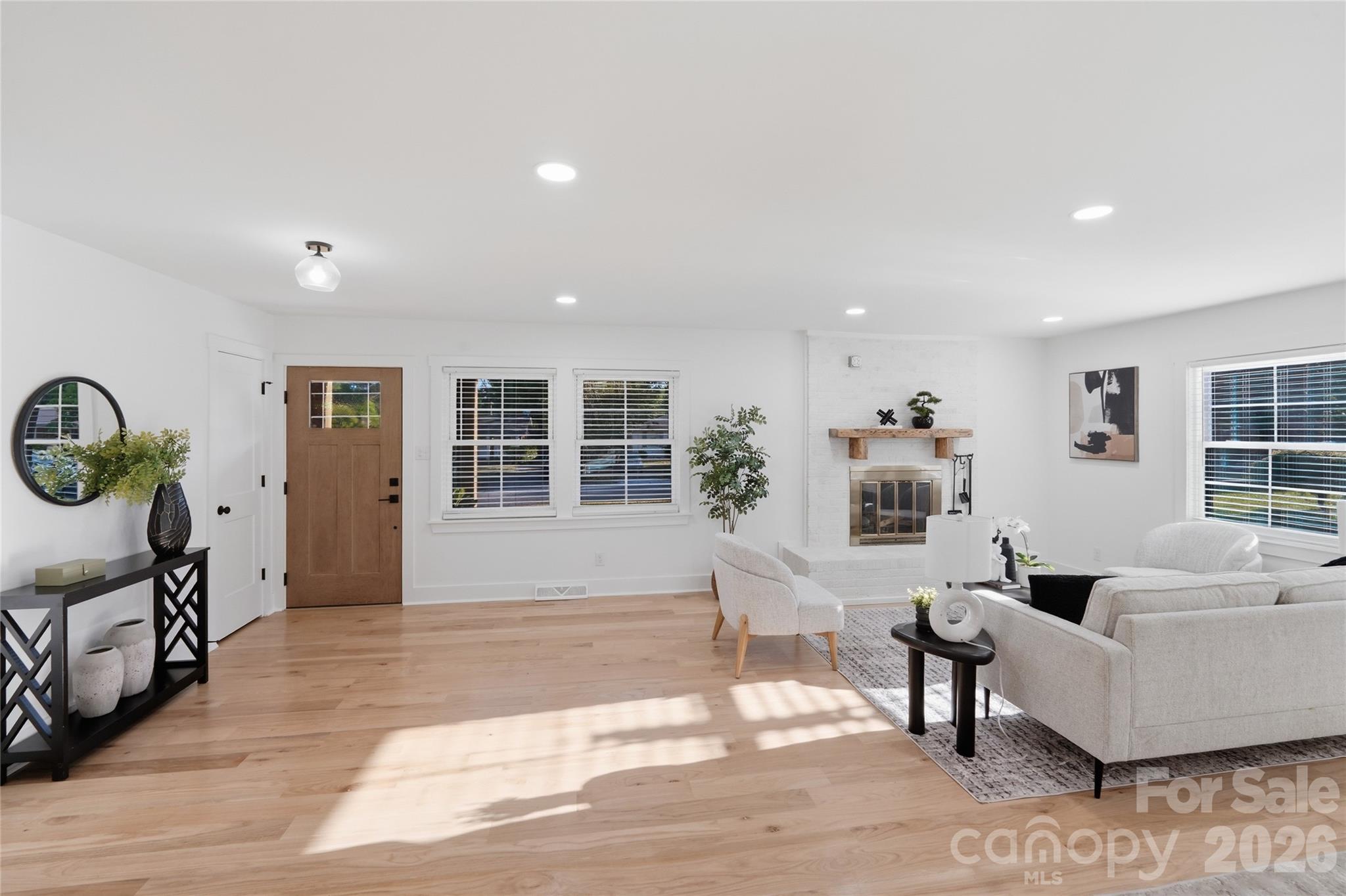 4314 Ivanhoe Place Charlotte NC 28205