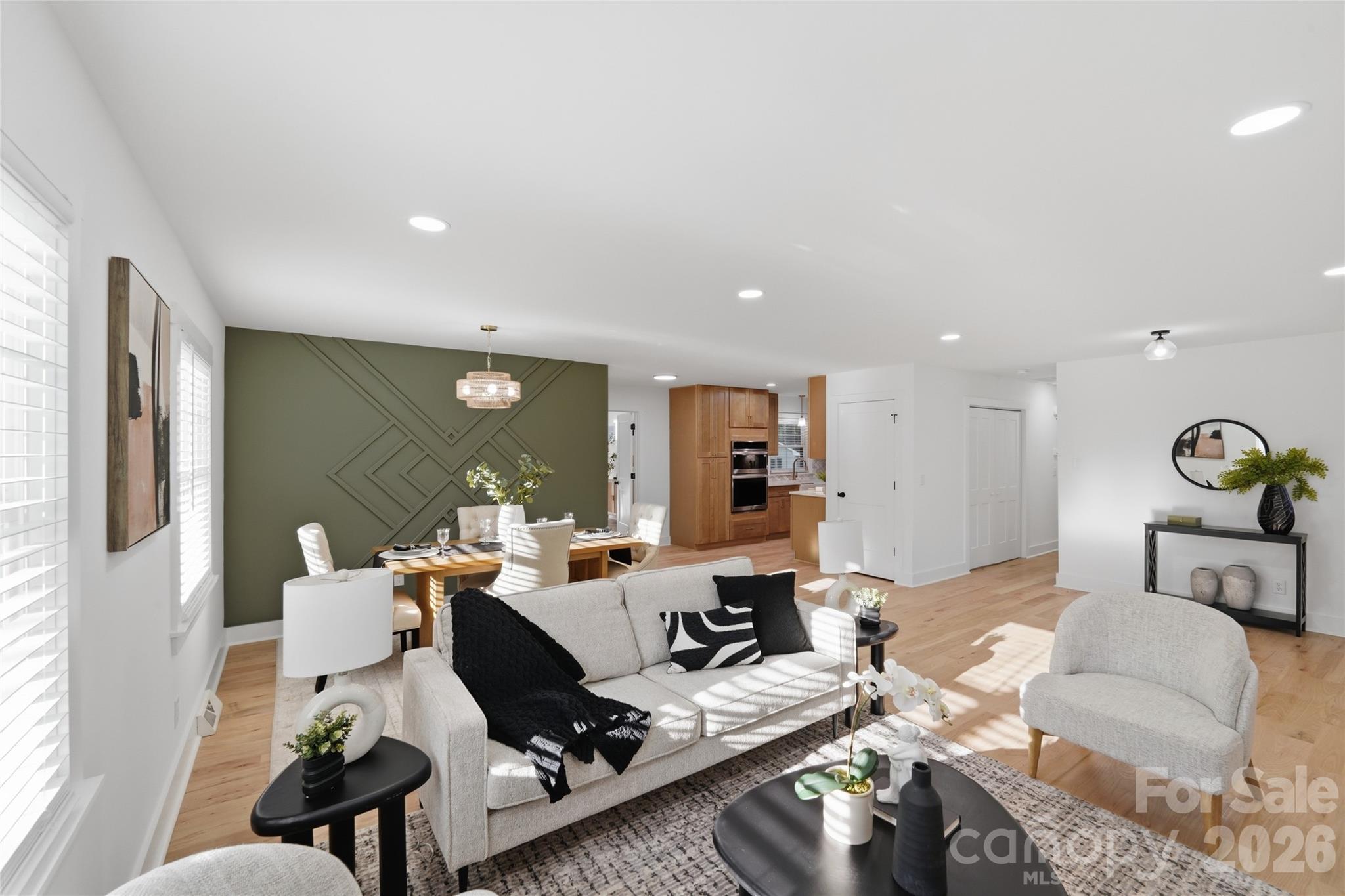 4314 Ivanhoe Place Charlotte NC 28205