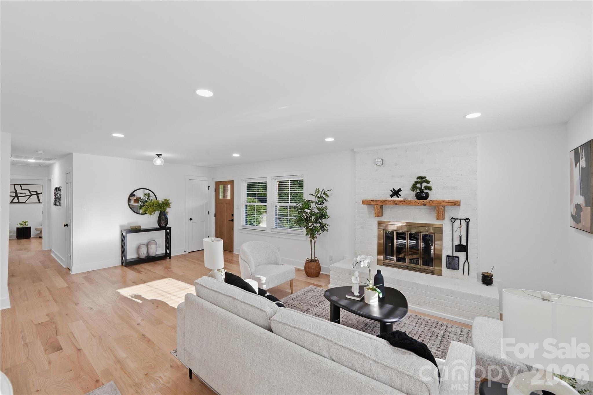 4314 Ivanhoe Place Charlotte NC 28205