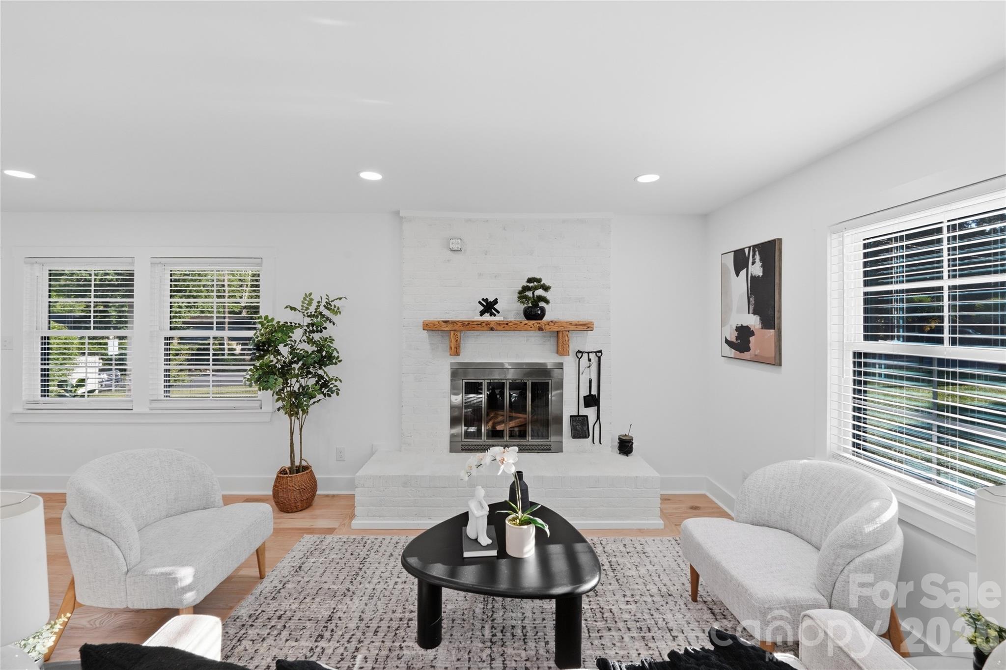 4314 Ivanhoe Place Charlotte NC 28205