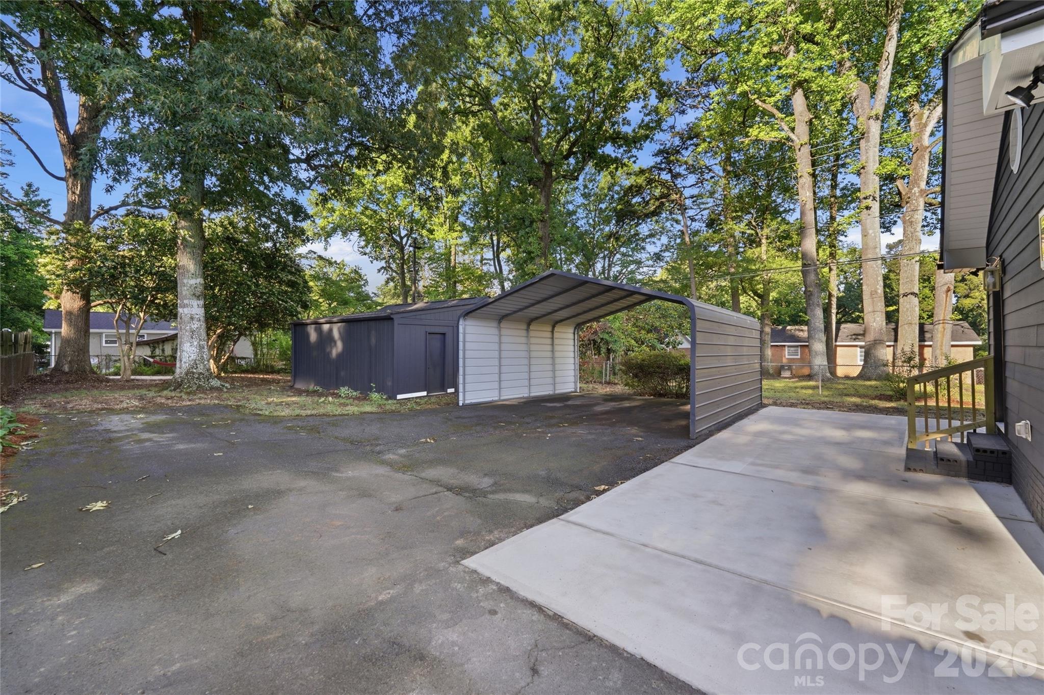 4314 Ivanhoe Place Charlotte NC 28205