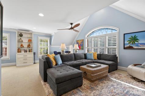 823 Inverness Circle Spartanburg SC 29306