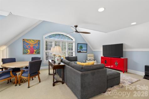 823 Inverness Circle Spartanburg SC 29306