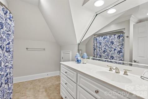 823 Inverness Circle Spartanburg SC 29306