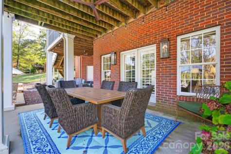 823 Inverness Circle Spartanburg SC 29306
