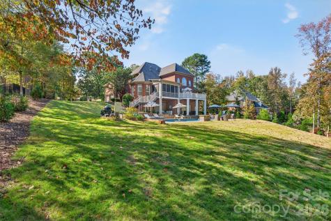 823 Inverness Circle Spartanburg SC 29306
