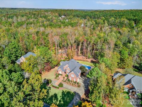 823 Inverness Circle Spartanburg SC 29306