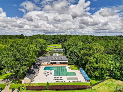823 Inverness Circle Spartanburg SC 29306