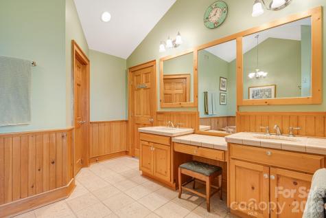206 Twin Springs Road Blowing Rock NC 28605