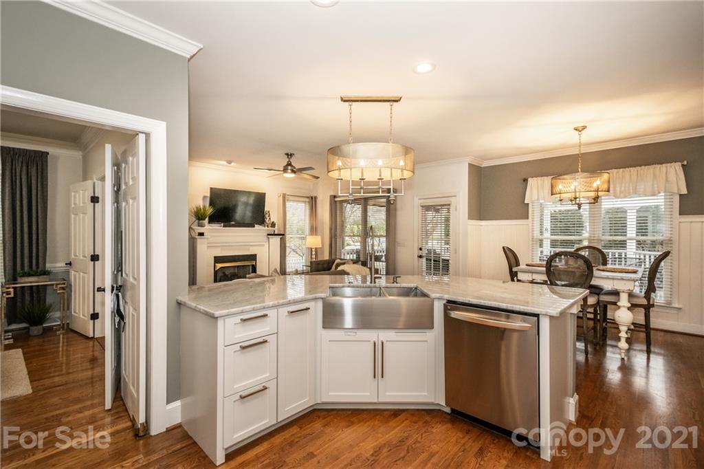 2416 Mirow Place Charlotte NC 28270