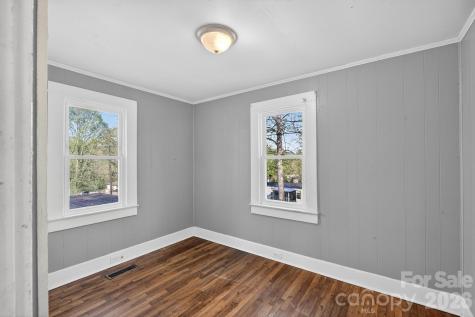713 Prospect Street NW Lenoir NC 28645