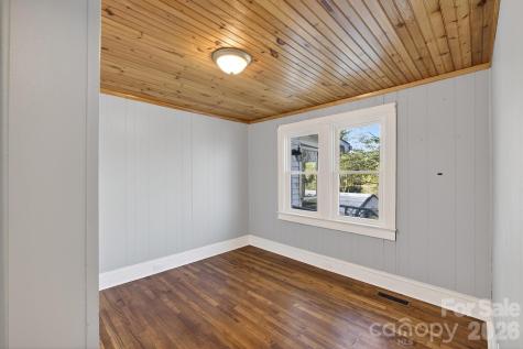 713 Prospect Street NW Lenoir NC 28645