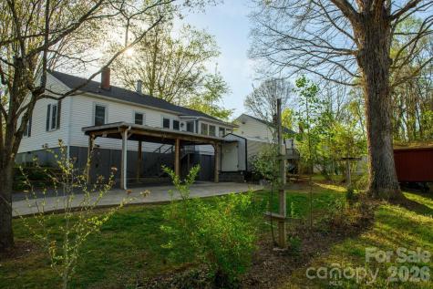 713 Prospect Street NW Lenoir NC 28645