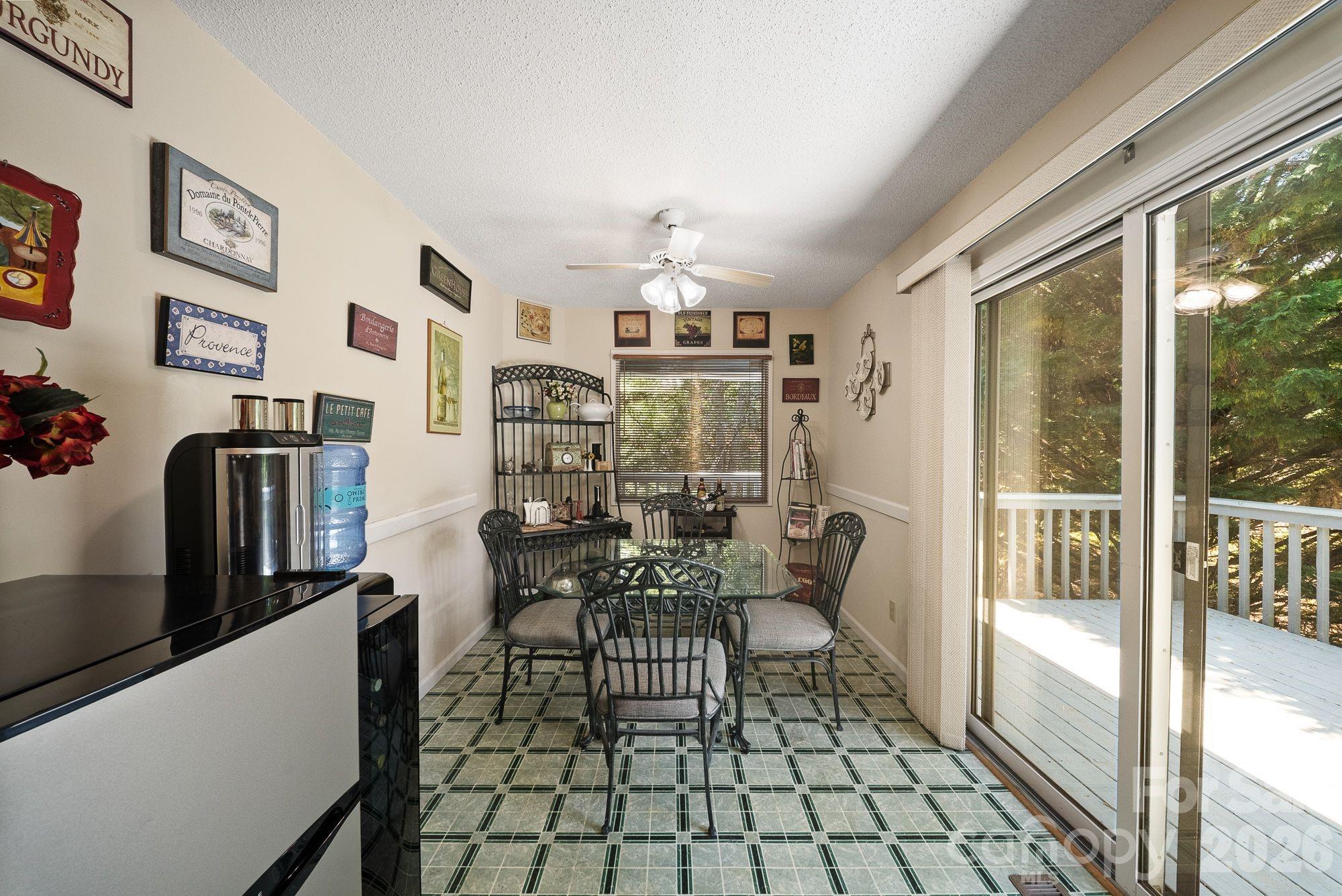 16 Zachary Ridge Road Asheville NC 28804