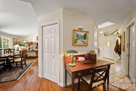 16 Zachary Ridge Road Asheville NC 28804
