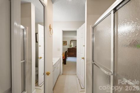 16 Zachary Ridge Road Asheville NC 28804