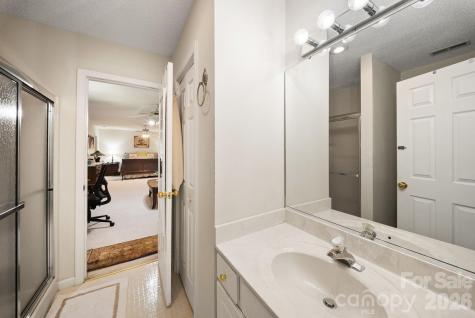 16 Zachary Ridge Road Asheville NC 28804