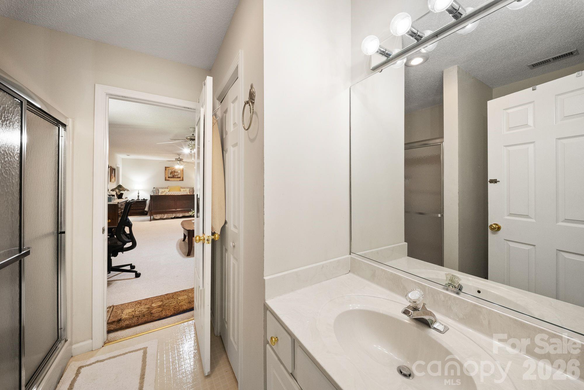 16 Zachary Ridge Road Asheville NC 28804