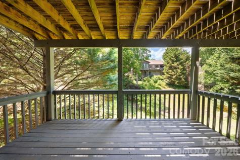 16 Zachary Ridge Road Asheville NC 28804