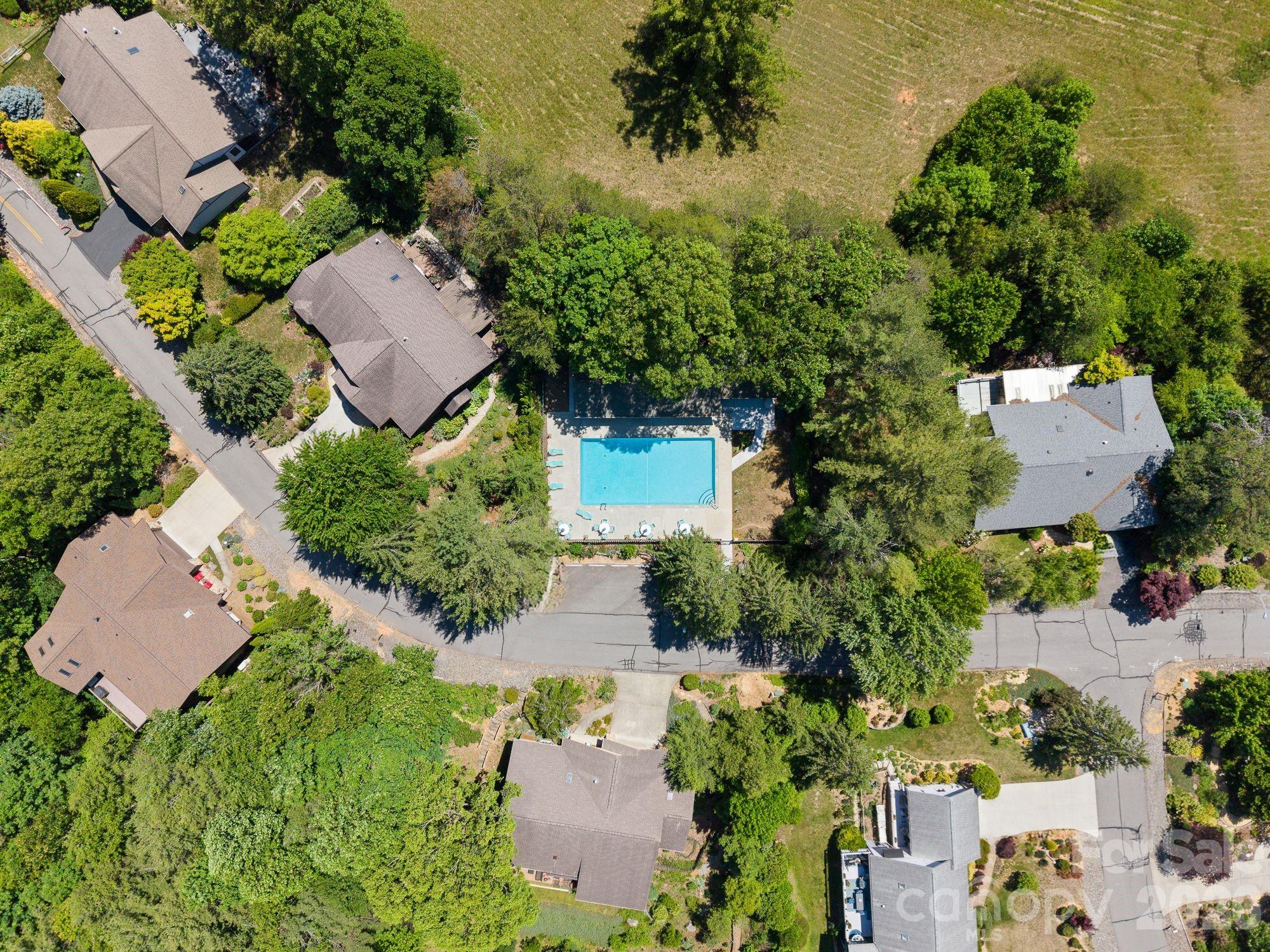 16 Zachary Ridge Road Asheville NC 28804