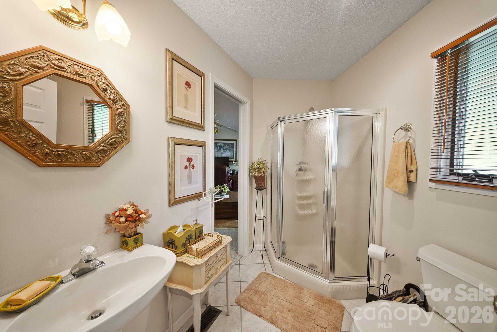 16 Zachary Ridge Road Asheville NC 28804