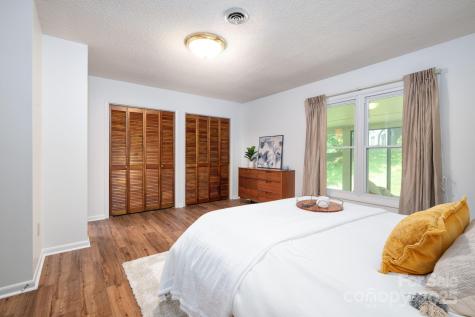 36 Elderberry Lane Asheville NC 28805