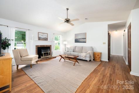36 Elderberry Lane Asheville NC 28805