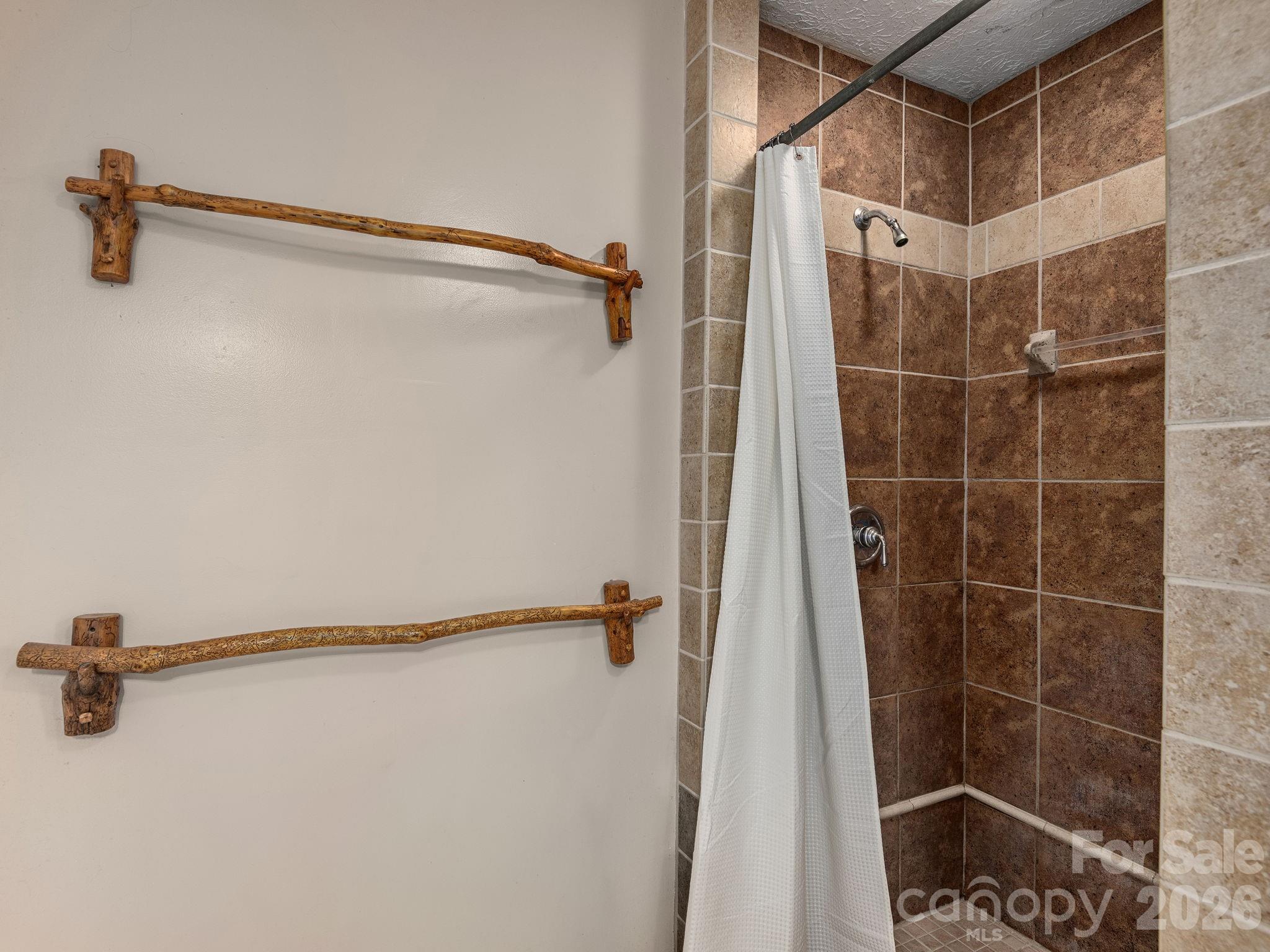 6 Star Berry Lane Fairview NC 28730