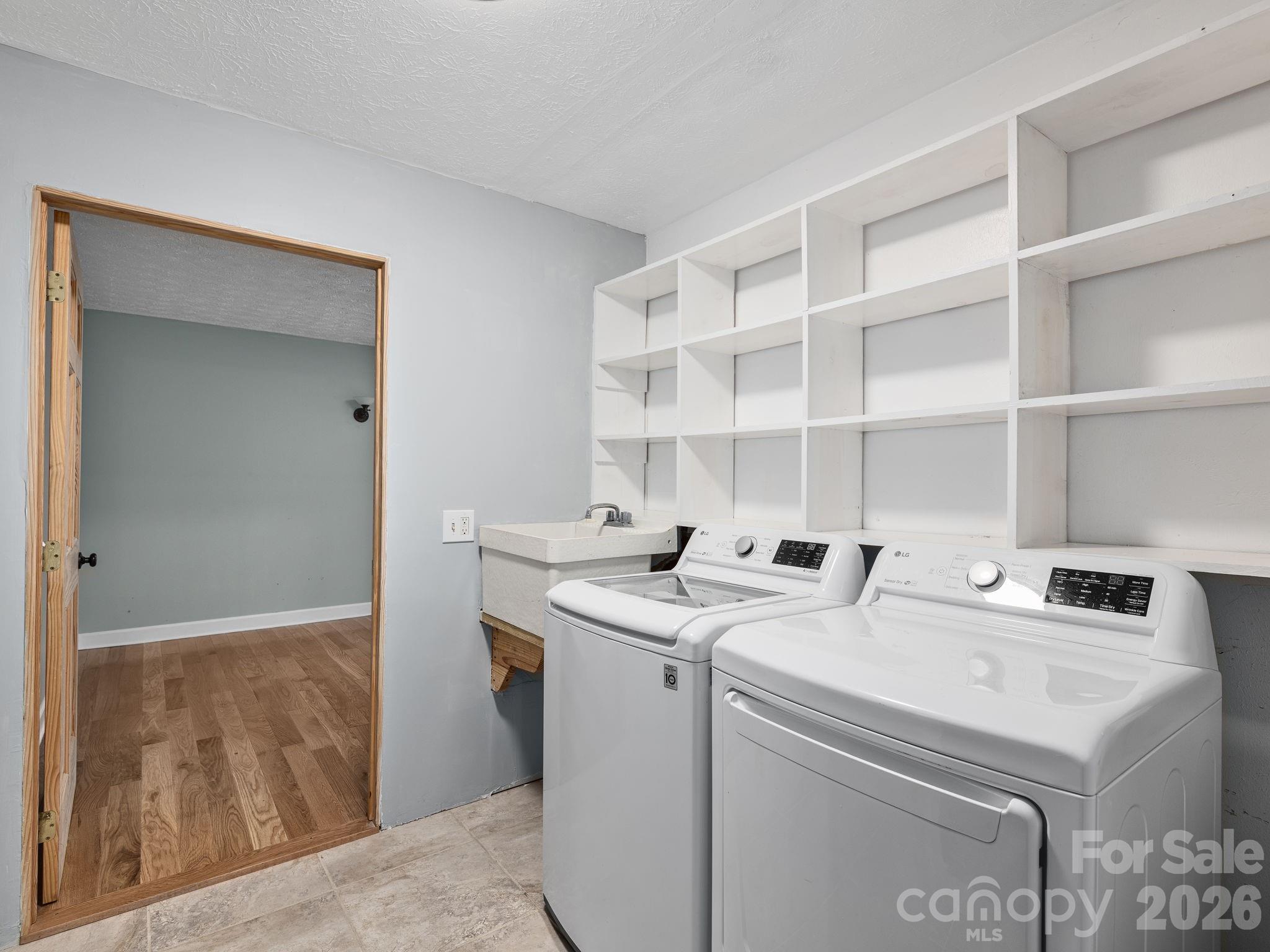 6 Star Berry Lane Fairview NC 28730