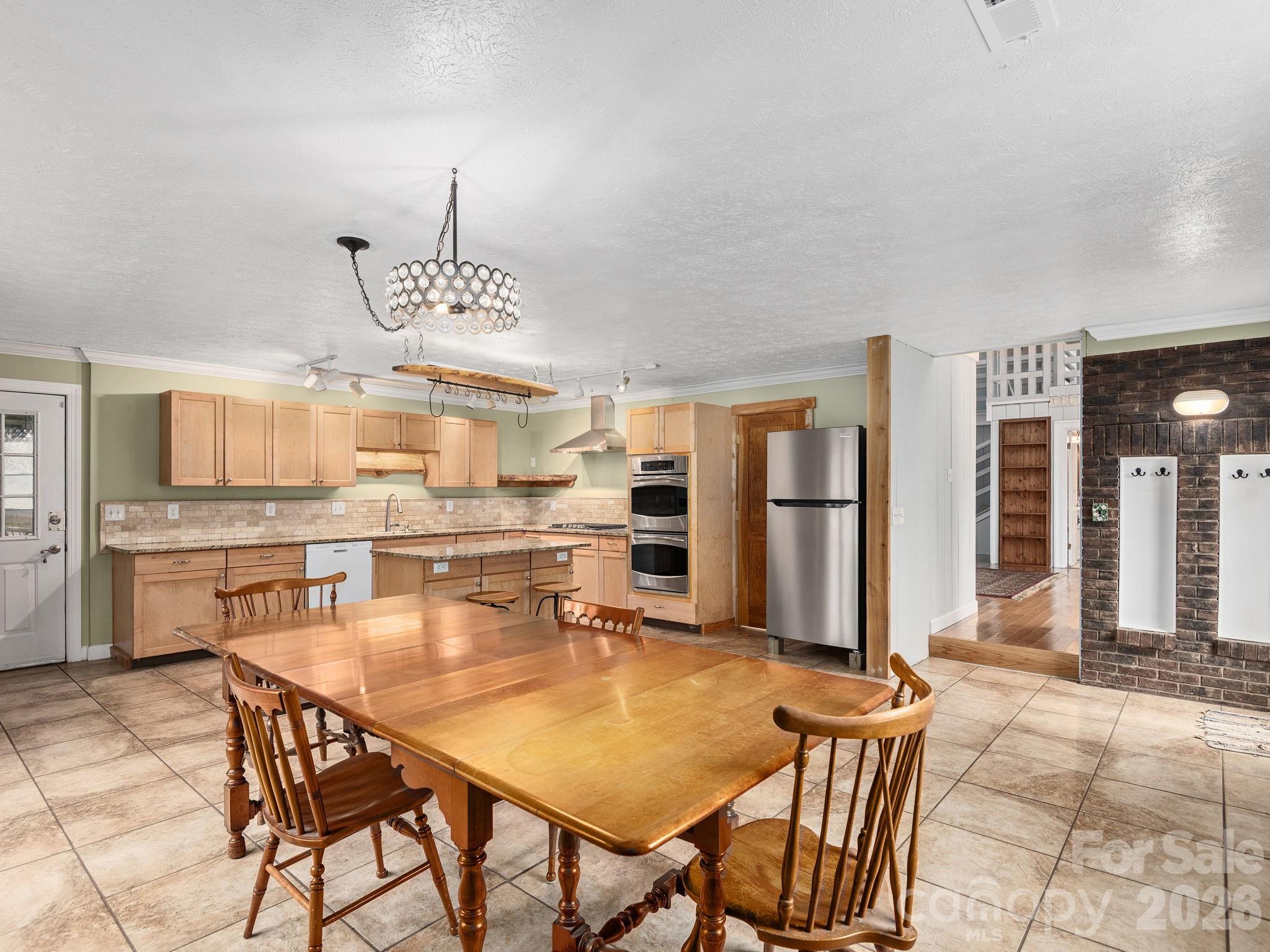 6 Star Berry Lane Fairview NC 28730