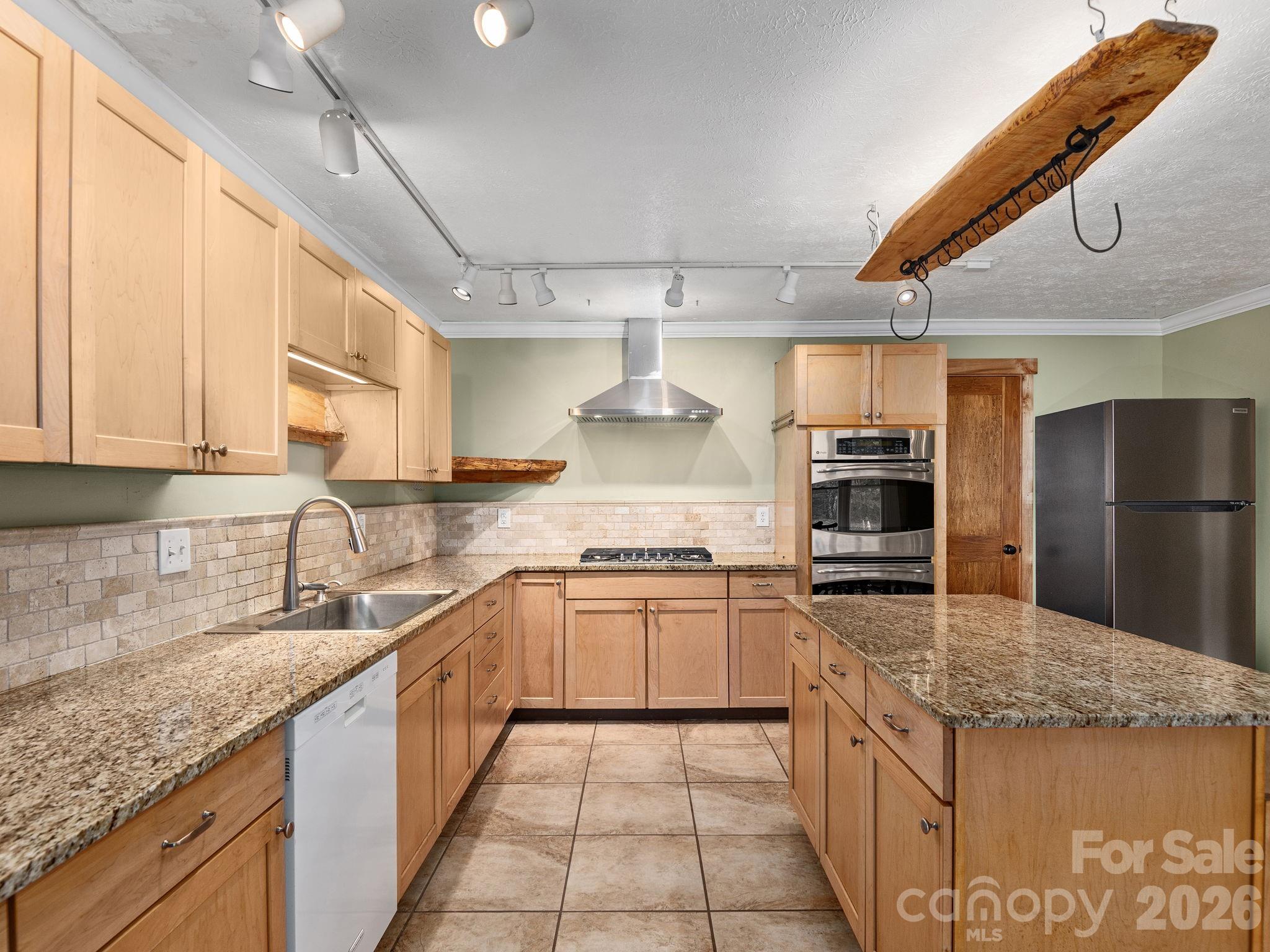 6 Star Berry Lane Fairview NC 28730