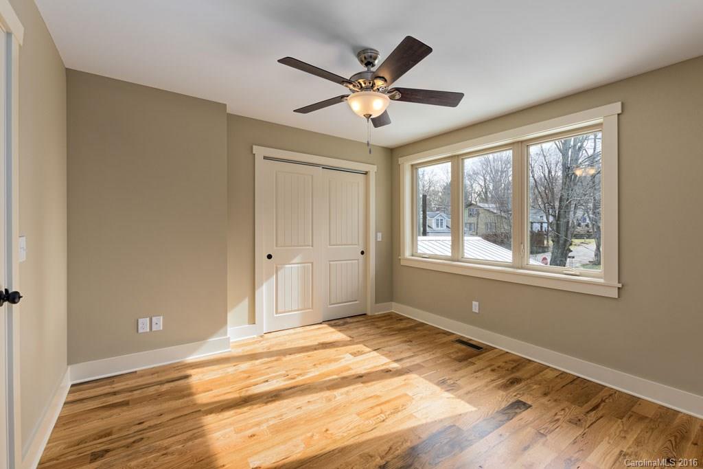 29 Elkin Street Asheville NC 28806