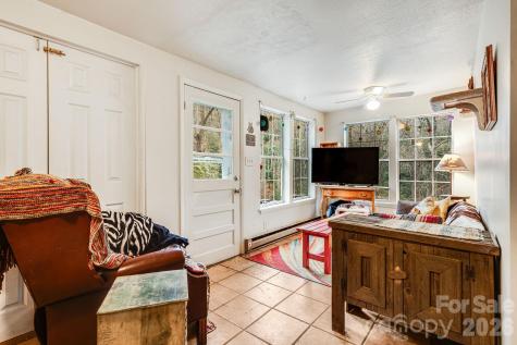 55 Heavenly Lane Fairview NC 28730