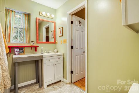 55 Heavenly Lane Fairview NC 28730