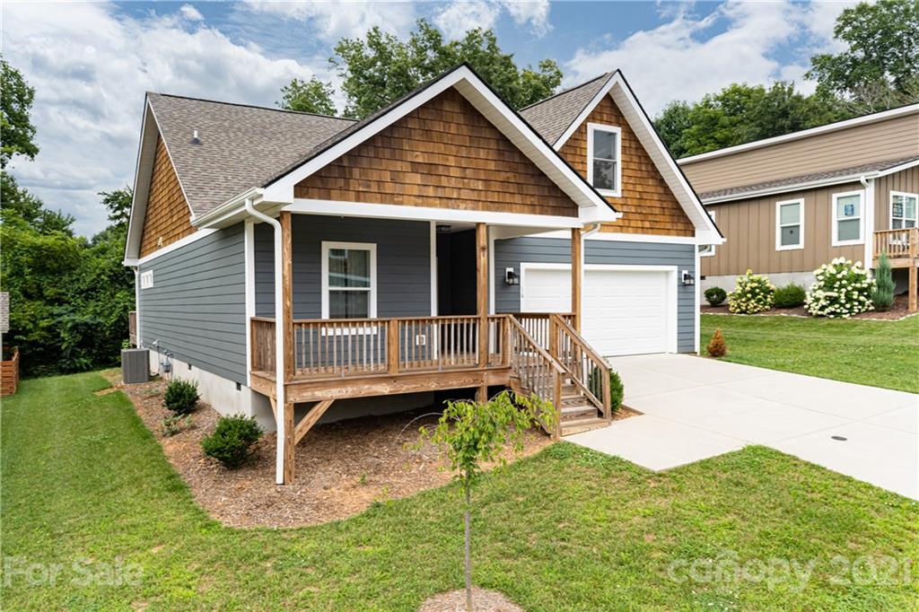 16 Woodbridge Park Drive Asheville NC 28803