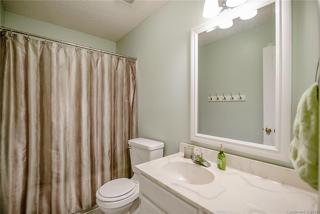 421 Grantchester Circle Charlotte NC 28262