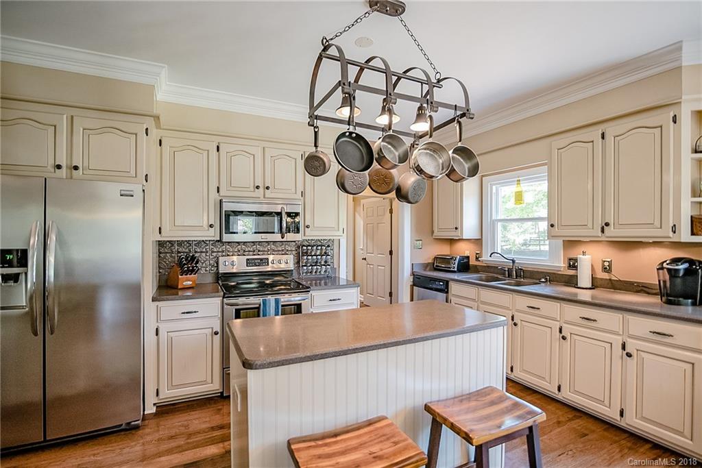 421 Grantchester Circle Charlotte NC 28262