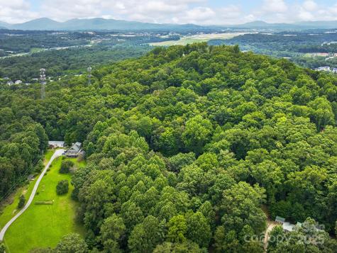 18 Wild Violet Lane Arden NC 28704