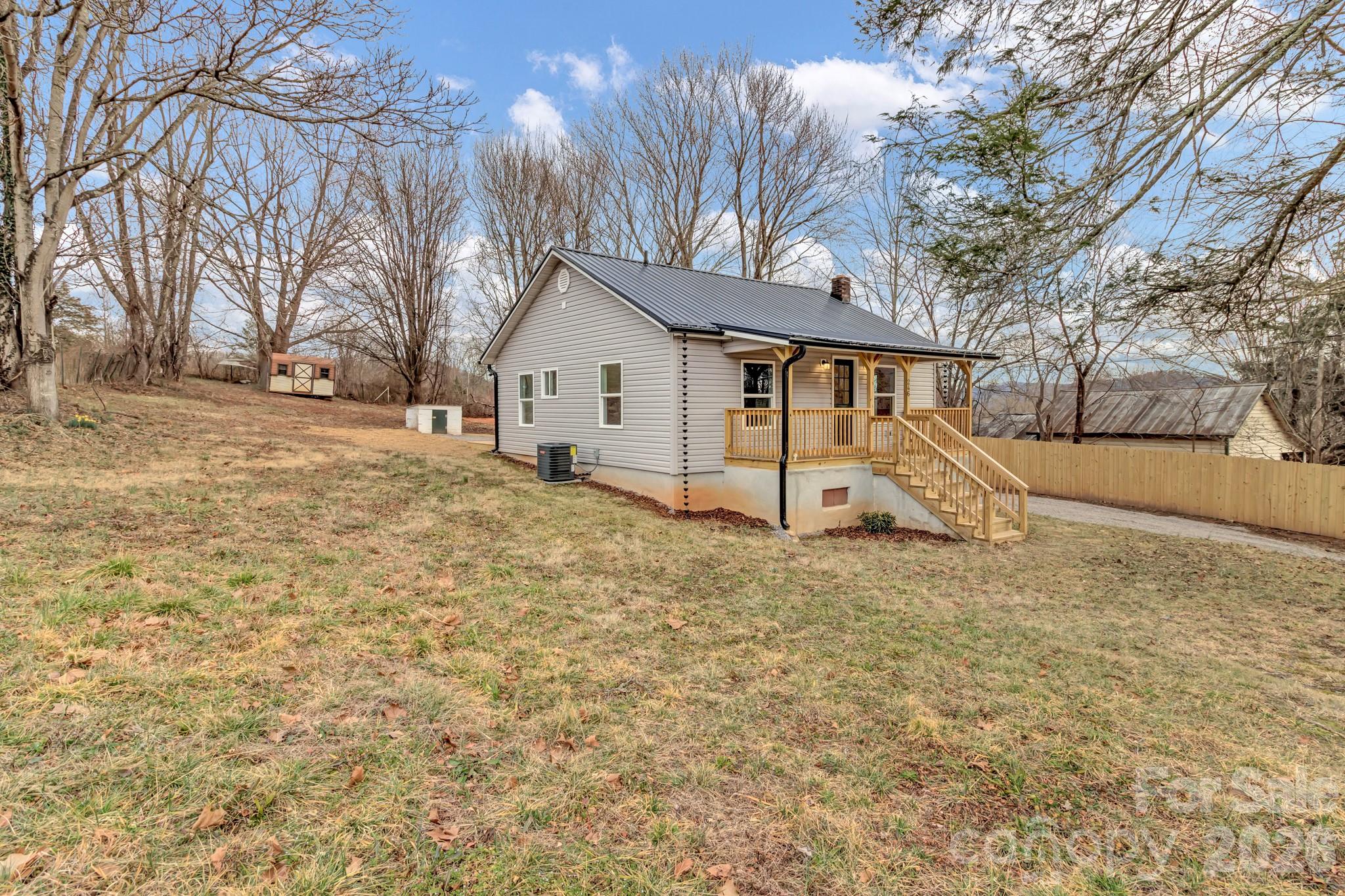 246 Marion Street Marion NC 28752