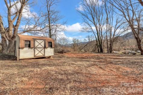 246 Marion Street Marion NC 28752