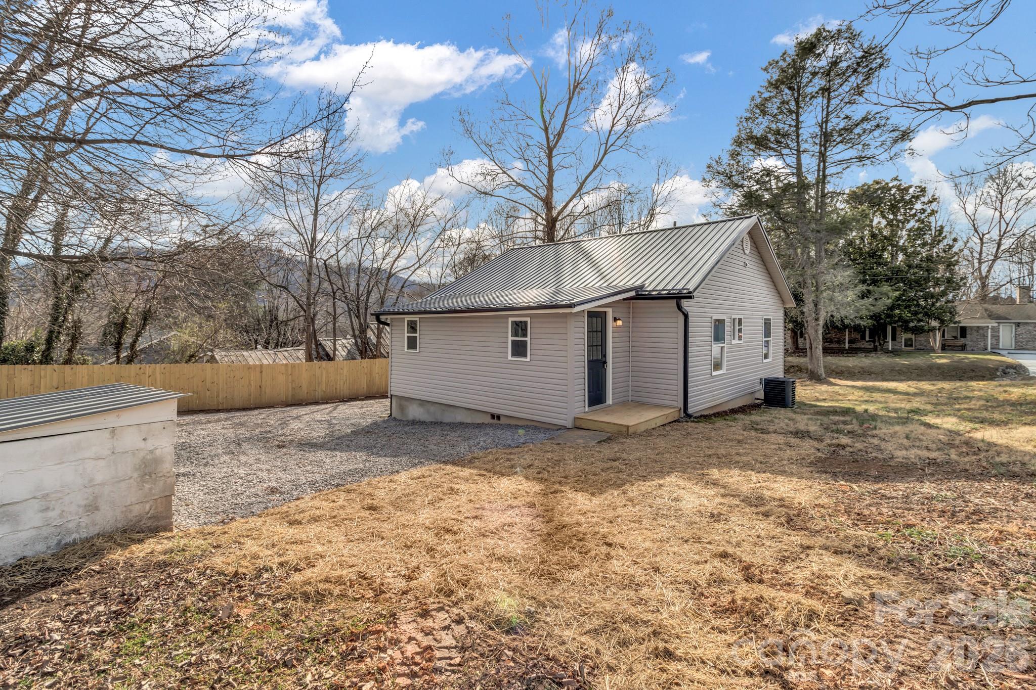246 Marion Street Marion NC 28752
