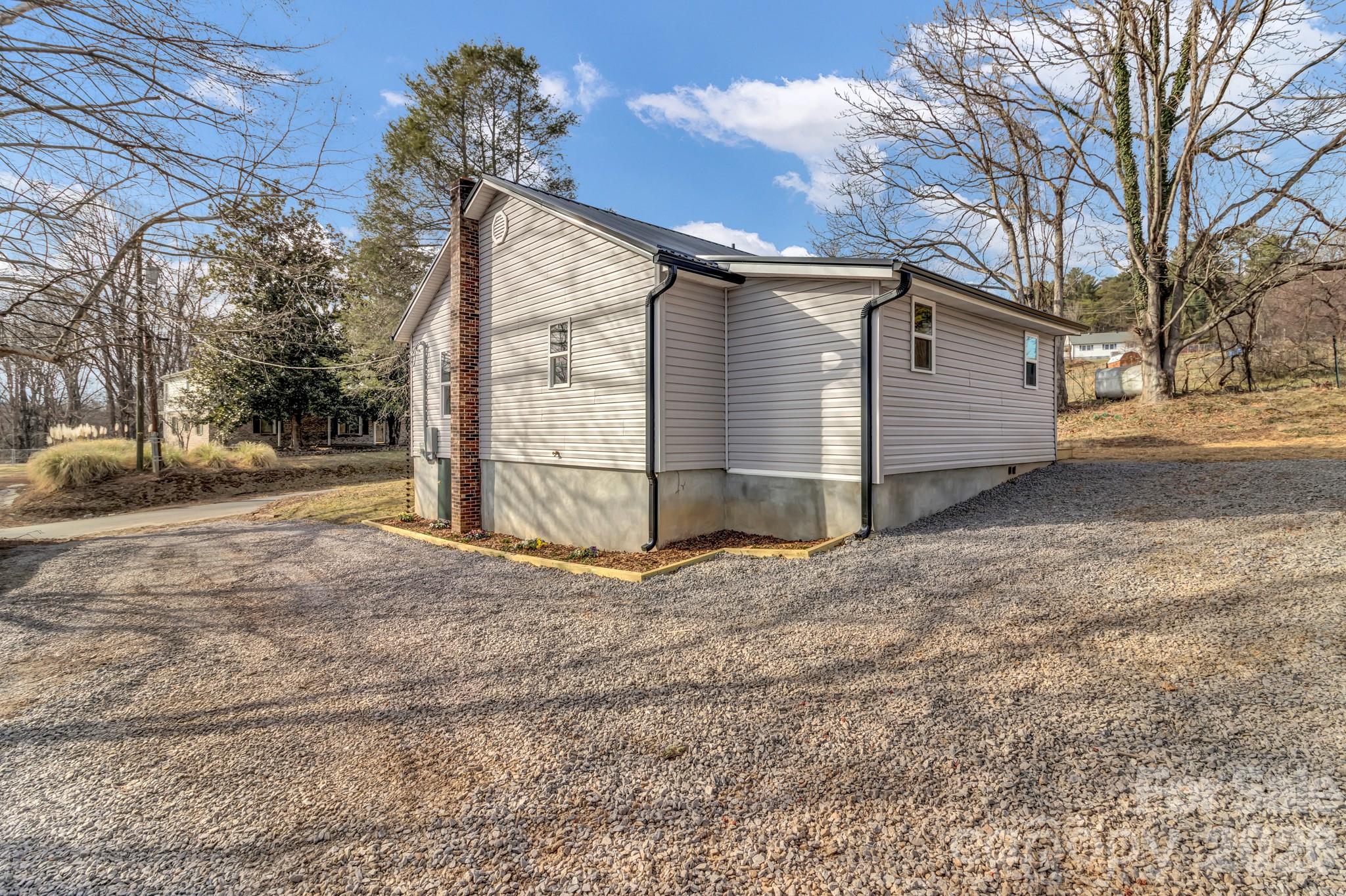 246 Marion Street Marion NC 28752