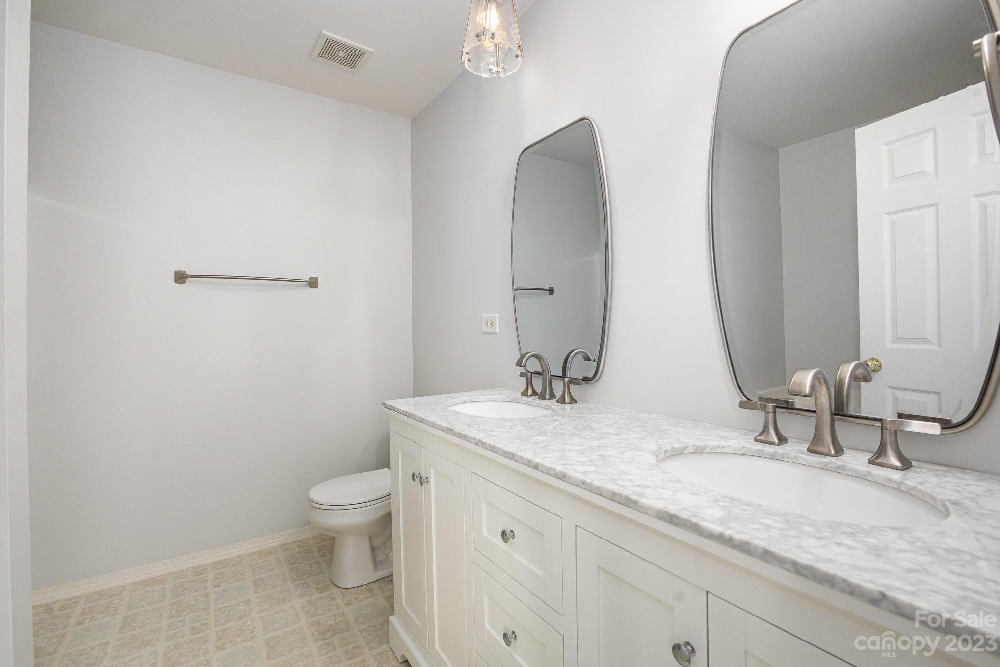 4723 Mortonhall Road Charlotte NC 28215