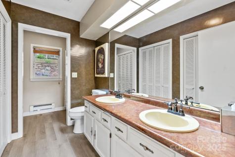 386 Country Club Drive Canton NC 28716