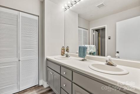 386 Country Club Drive Canton NC 28716