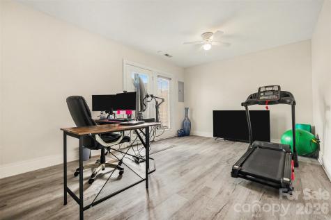 2729 Avalon Loop Road Charlotte NC 28269